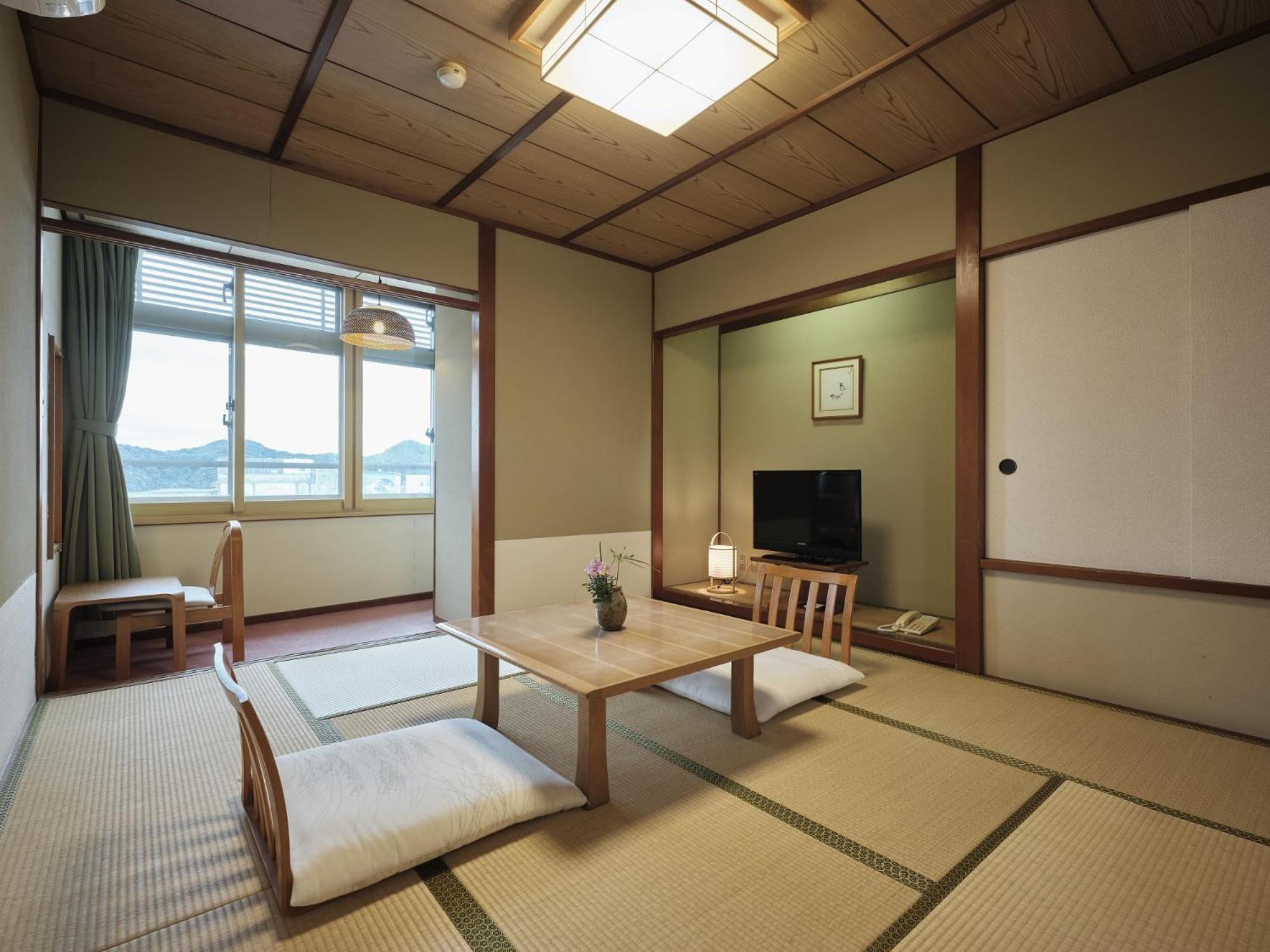 Manseiro Hotel Nachikatsuura Buitenkant foto